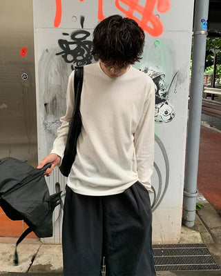 (Unisex) V-neck long-sleeve knit t-shirt