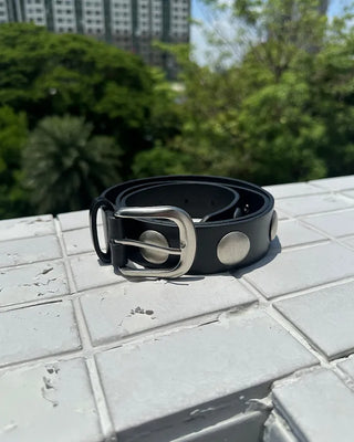 Big round studded belt