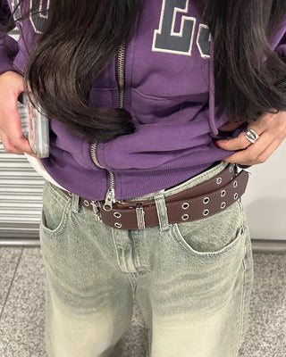 Double eyelet square buckle leather belt