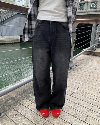 Vintage wide-leg denim pants