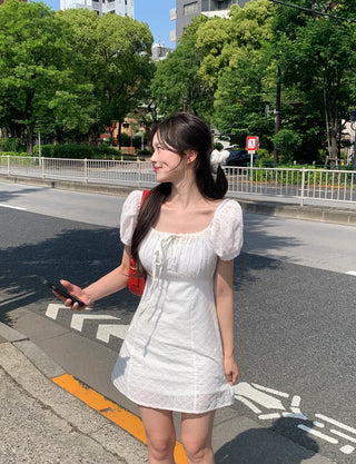 Punching Ribbon Dress
