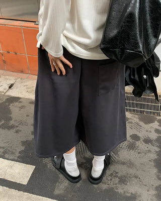 (Unisex) Bermuda-style pleated sweatpants