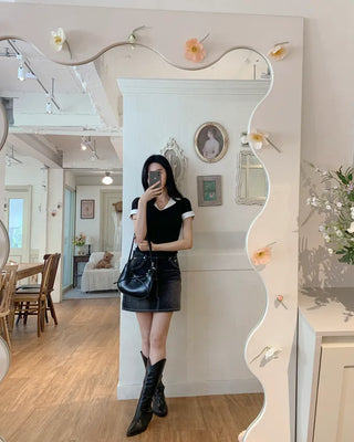 Color-layered short-sleeved T-shirt