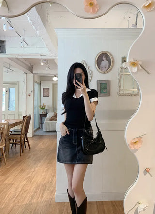 Color-layered short-sleeved T-shirt