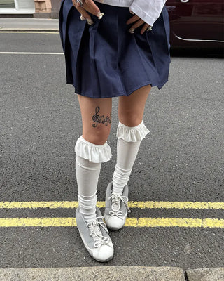 Frilled Outseam Loose Socks