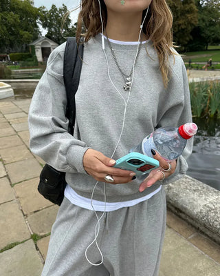 Round neck sleeve piping sweatshirt