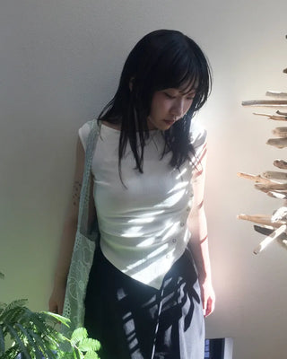 Asymmetrical Snap Button Sleeveless Top