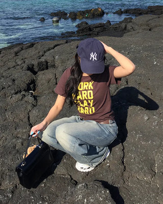 WORK Lettering Short-Sleeved T-Shirt