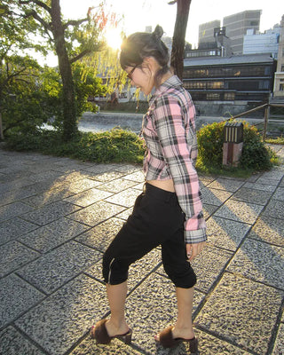 Waist bag elastic gathered side zip capri pants