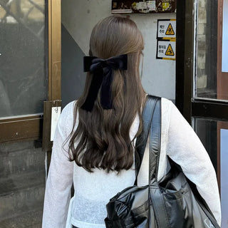 Black Big Ribbon Pin