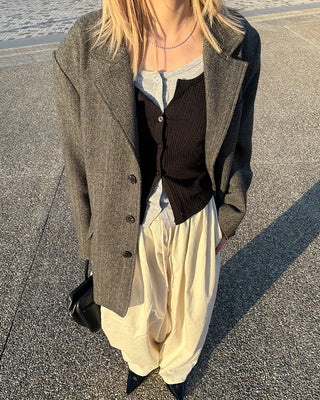 One-pleat low-waist slacks