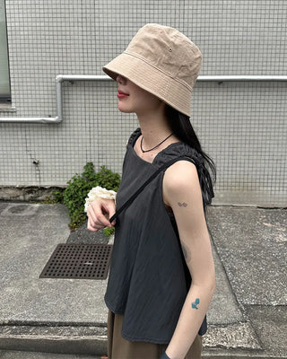 Simple bucket hat