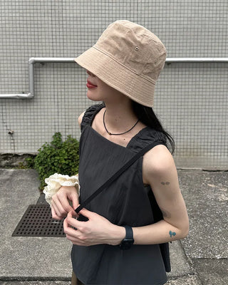 Simple bucket hat