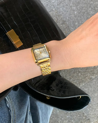 Vintage Square Handwatch