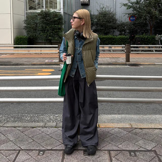 Wide-leg slacks