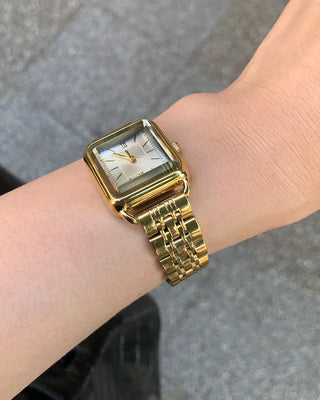 Vintage Square Handwatch