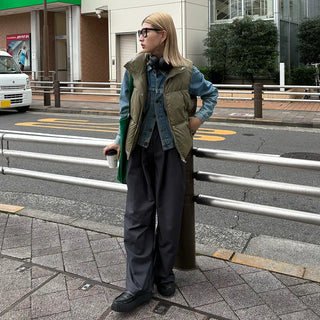 Wide-leg slacks