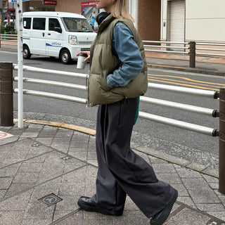 Wide-leg slacks