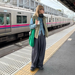 Wide-leg slacks