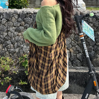 Unique off-shoulder wool knit