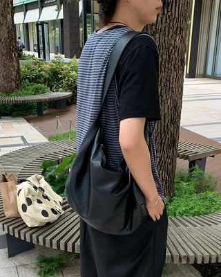 Big shoulder bag
