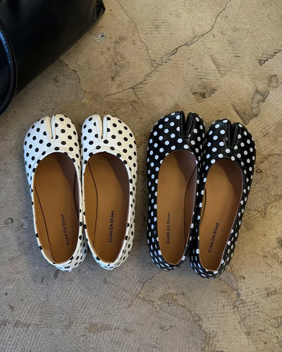 Dot Tabi Flat Shoes