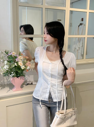 Ribbon tie striped blouse