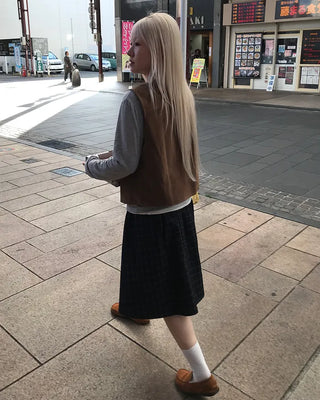 Checked pleated midi skirt