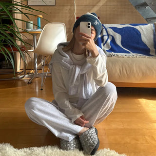 Basic long-sleeve T-shirt