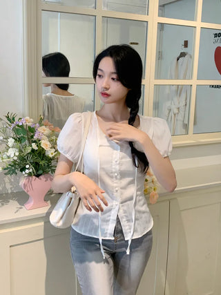 Ribbon tie striped blouse