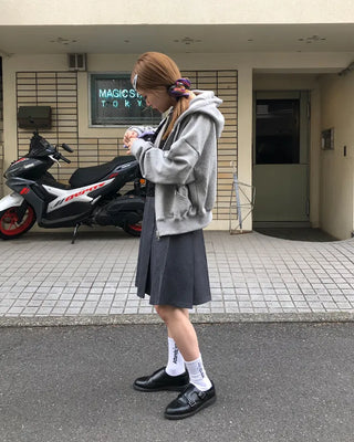 Pleated medium skirt