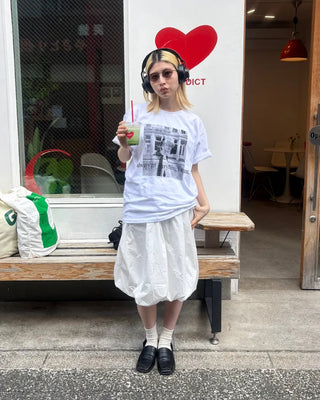 Women's monochrome photo lettering half-length T-shirt