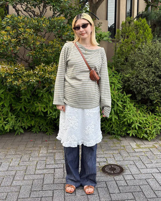Square-toe twist sandals