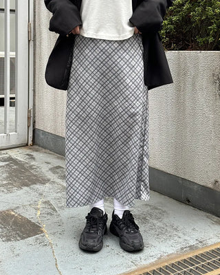 Waist bag, elastic waistband, checkered long skirt