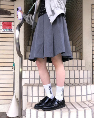 Pleated medium skirt