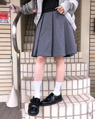 Pleated medium skirt