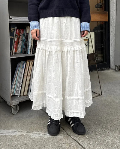 Frilled long skirt