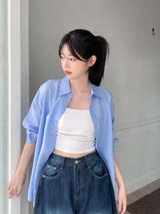 Pleated washed denim shorts