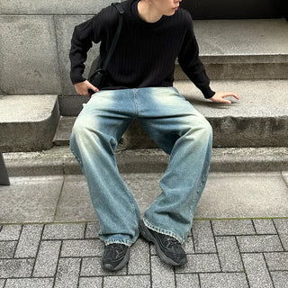 Round neck perforated knit