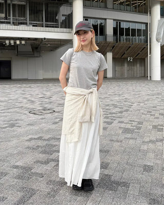 Elastic waist flared maxi skirt