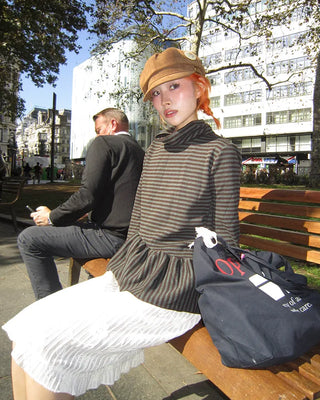 Frilled border turtleneck T-shirt
