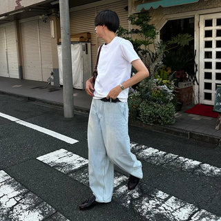 Casual plain short-sleeved T-shirt
