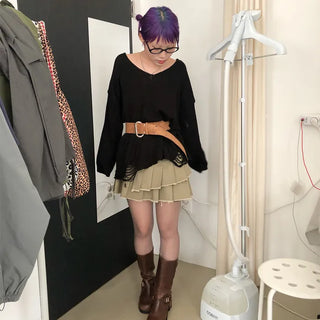Wide suede point belt
