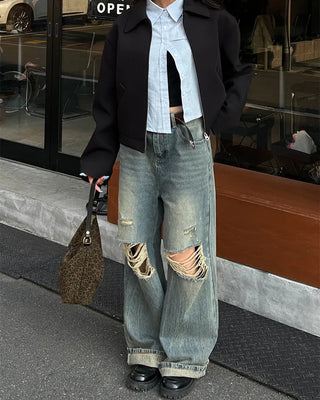 Round hem cropped slim striped shirt