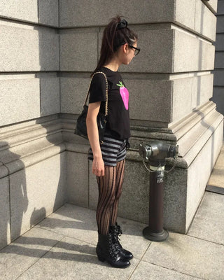 [1st Re-release] (ORIGINAL) Strawberry Lettering Slim T-Shirt