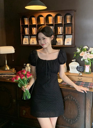 Punching Ribbon Dress