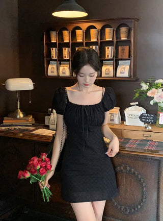 Punching Ribbon Dress
