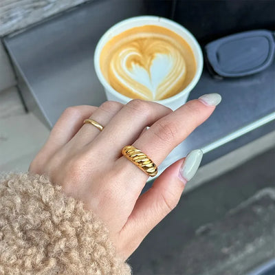 Twisted Bold Ring