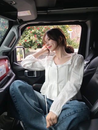 Frilled ribbon blouse