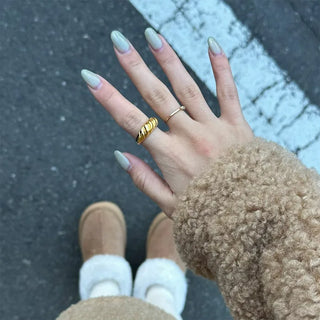 Twisted Bold Ring